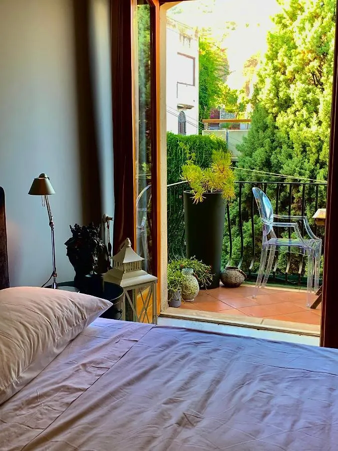 Sun Sky Sea Suite Taormina 0*,  Italia